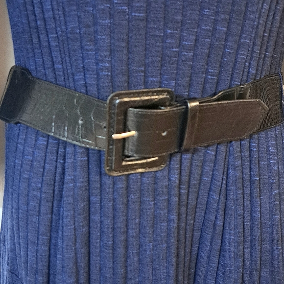 Ronni Nicole NWT Dark Blue Pullover Dress - Picture 4 of 7